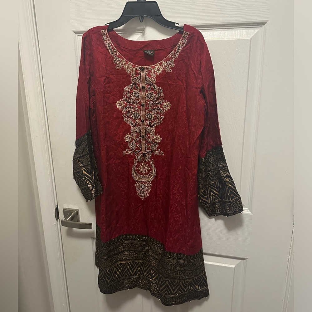Pakistani/Indian Dress (3 piece)